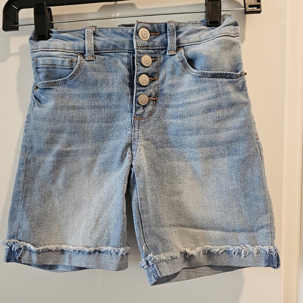 sz 6 reg Thereabouts distressed adjustable waist denim shorts